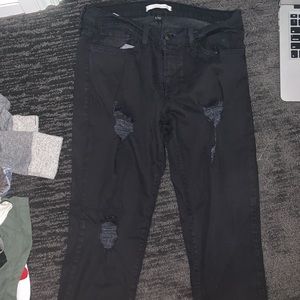 🖤black skinny ripped jeans🖤